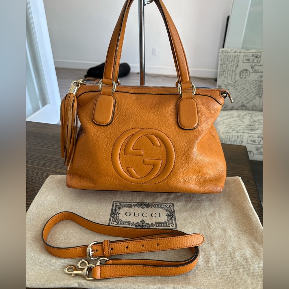 GUCCI Vintage Pebbled Calfskin Soho Two Way Top Handle Bag - Color Curcuma - Picture 5 of 13